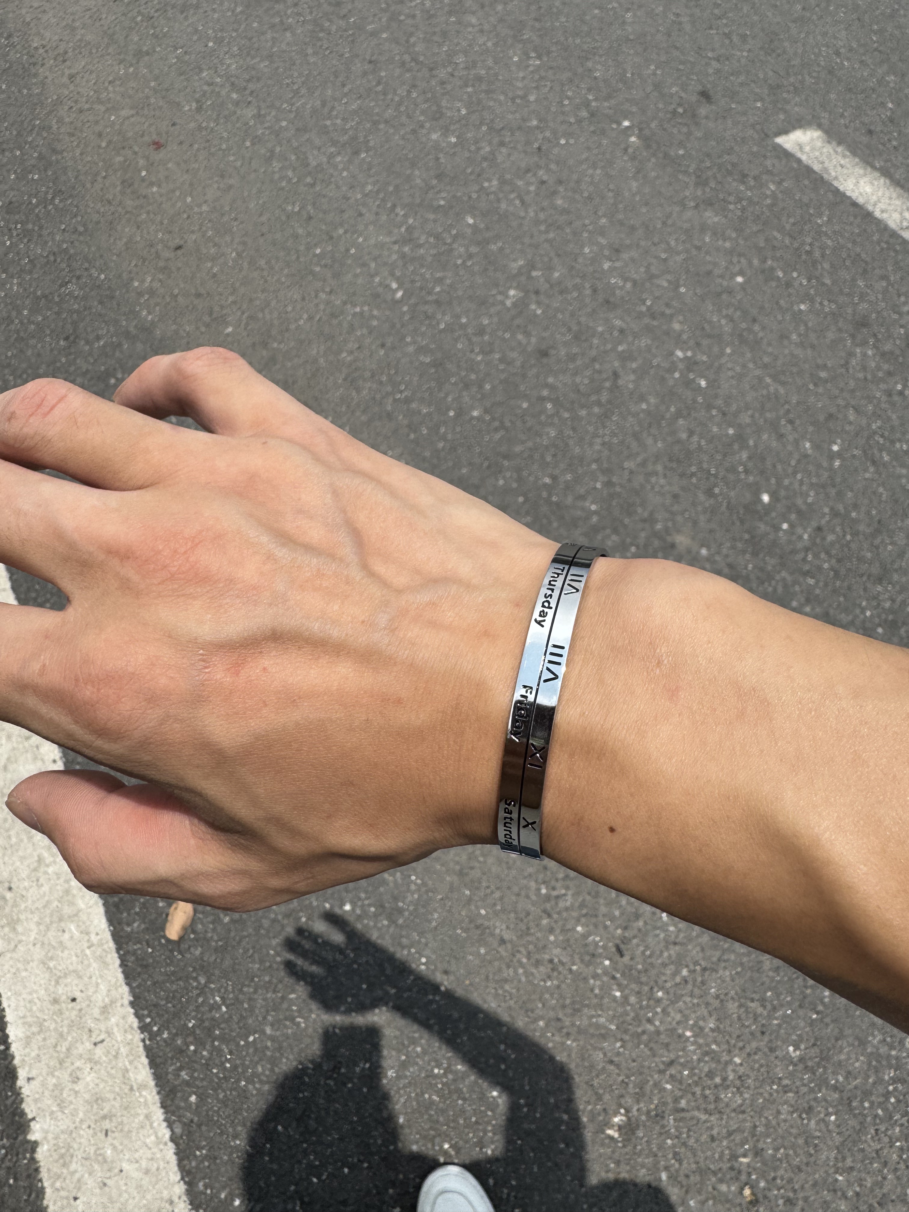 Roman Numeral Titanium Steel Bracelet – Adjustable Men’s Minimalist Retro Cuff